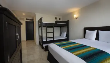 Crown Paradise Club