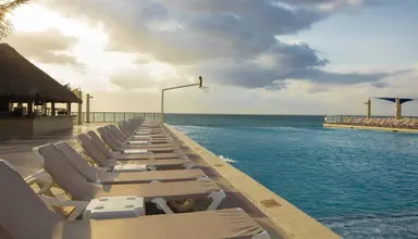 Crown Paradise Club
