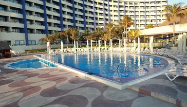 Crown Paradise Club