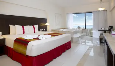 Crown Paradise Club