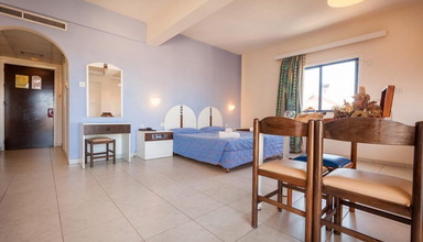 Crown Resort Elamaris 