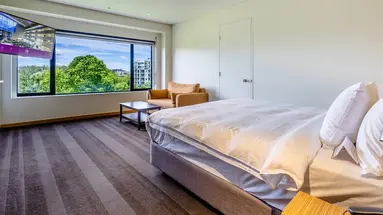 Crowne Plaza (Canberra)