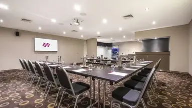 Crowne Plaza (Canberra)