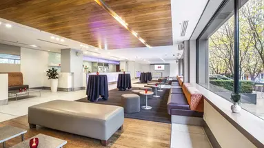 Crowne Plaza (Canberra)