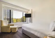 Crowne Plaza (Canberra)