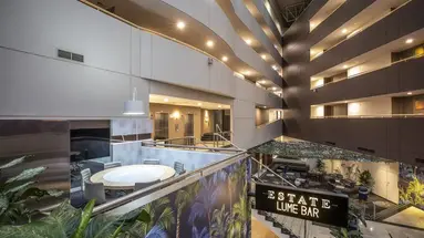 Crowne Plaza (Canberra)