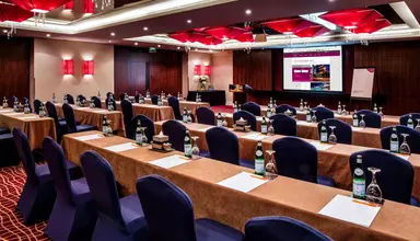 Crowne Plaza Dubai - Deira