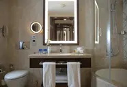 Crowne Plaza Dubai - Deira
