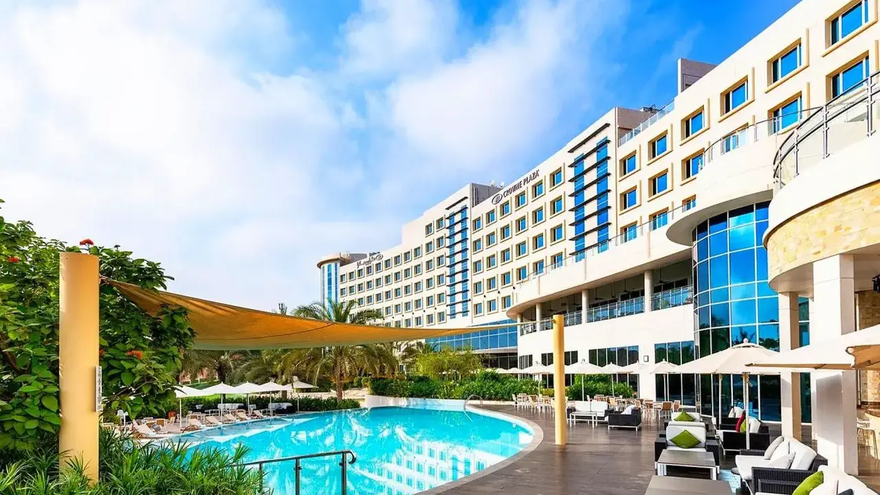 Crowne Plaza Muscat OCEC