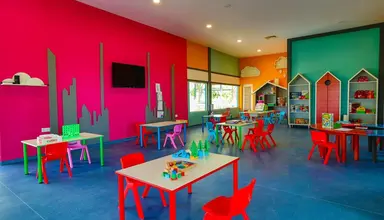 Crystal Centro