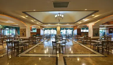 Crystal Family Resort & Spa