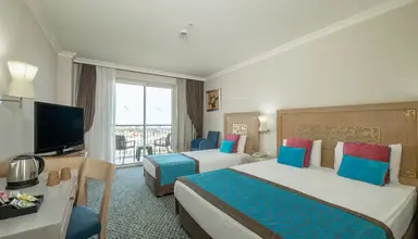 Crystal Family Resort & Spa