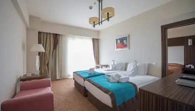 Crystal Family Resort & Spa