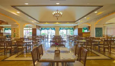 Crystal Family Resort & Spa