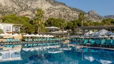 Crystal Flora Beach Resort