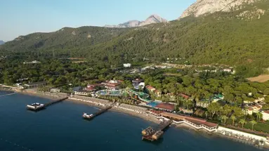 Crystal Flora Beach Resort