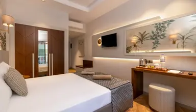Crystal Flora Beach Resort