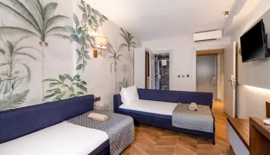 Crystal Flora Beach Resort