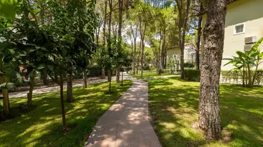 Crystal Flora Beach Resort