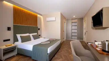 Crystal Flora Beach Resort