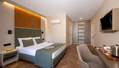 Crystal Flora Beach Resort