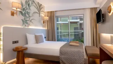 Crystal Flora Beach Resort