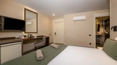 Crystal Flora Beach Resort