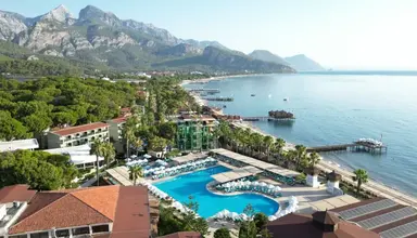 Crystal Flora Beach Resort