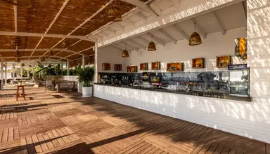 Crystal Flora Beach Resort