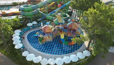 Crystal Flora Beach Resort