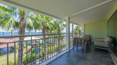 Crystal Flora Beach Resort