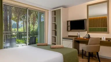 Crystal Flora Beach Resort