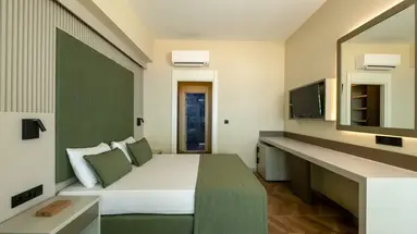 Crystal Flora Beach Resort