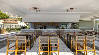 Crystal Flora Beach Resort