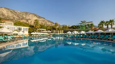 Crystal Flora Beach Resort
