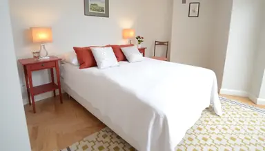 Crystal Suites Old Town