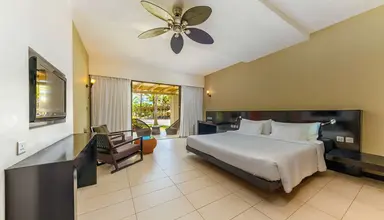 Crystals Beach Resort Belle Mare