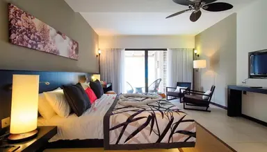 Crystals Beach Resort Belle Mare