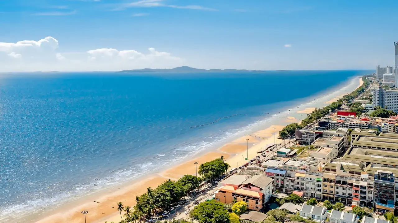 D Varee Jomtien Beach