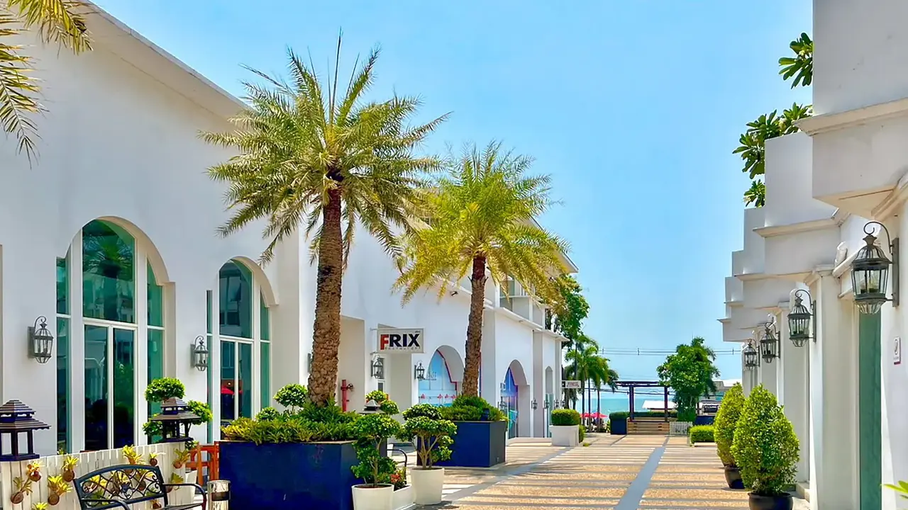 D Varee Jomtien Beach