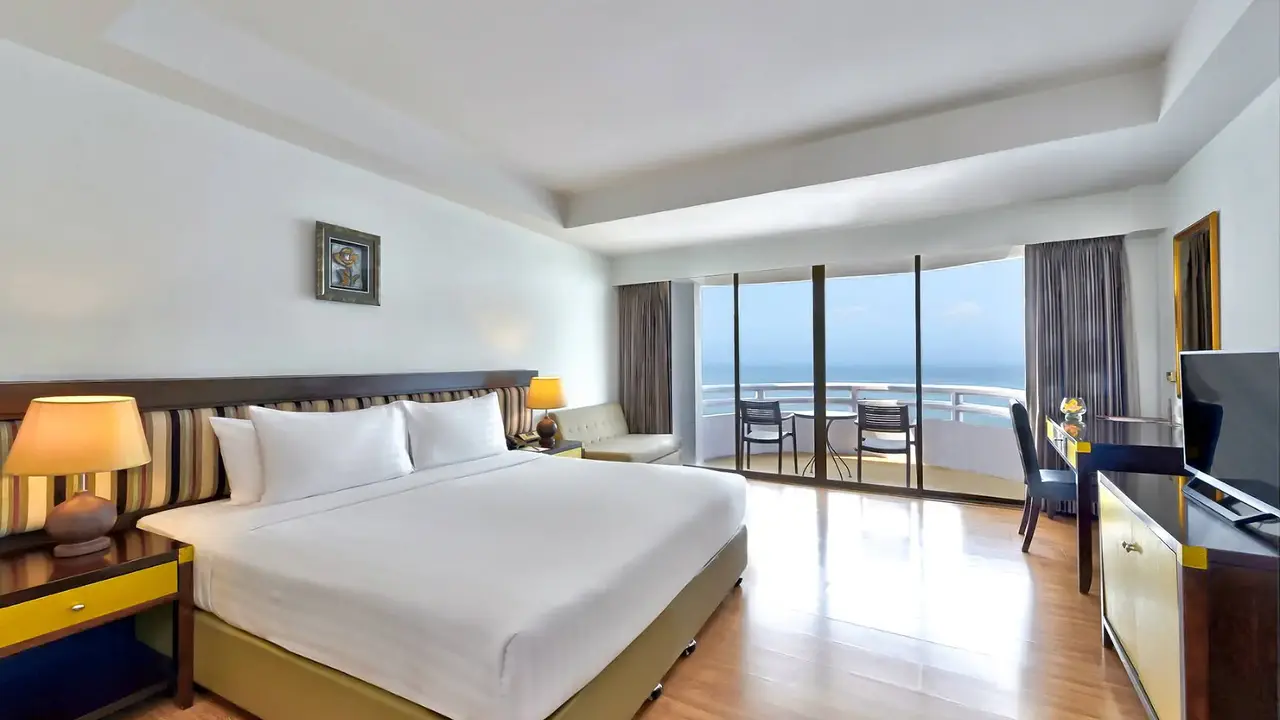 D Varee Jomtien Beach