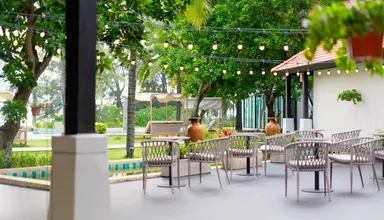 D Varee Mai Khao Beach Resort