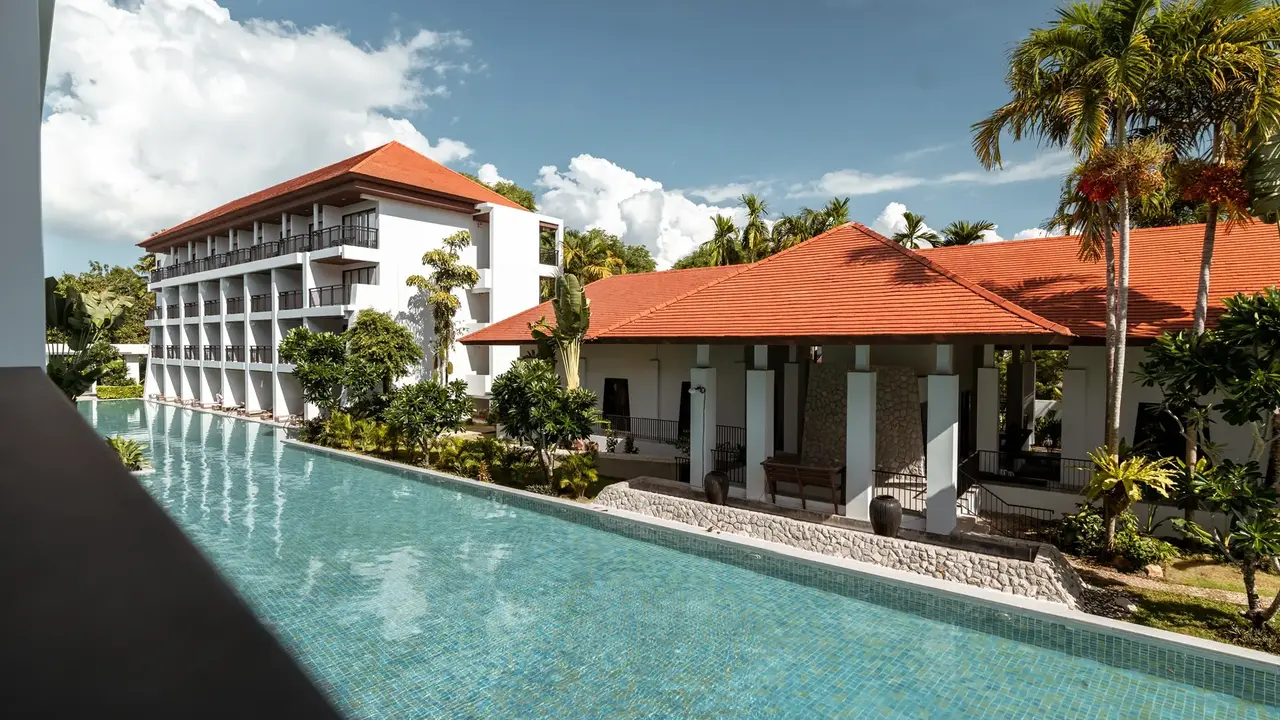 D Varee Mai Khao Beach Resort