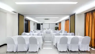 D Varee Mai Khao Beach Resort