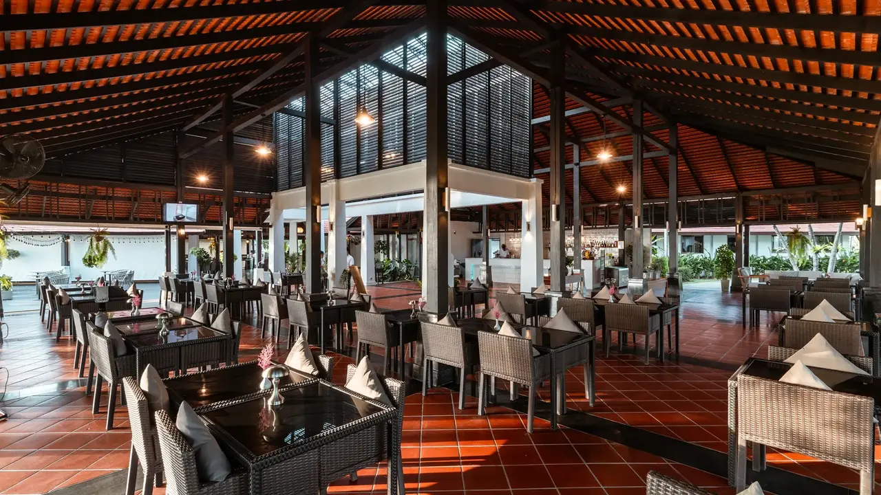 D Varee Mai Khao Beach Resort