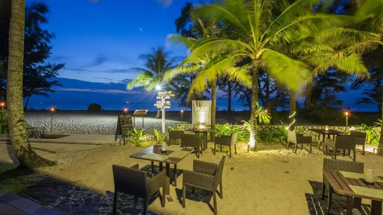 D Varee Mai Khao Beach Resort