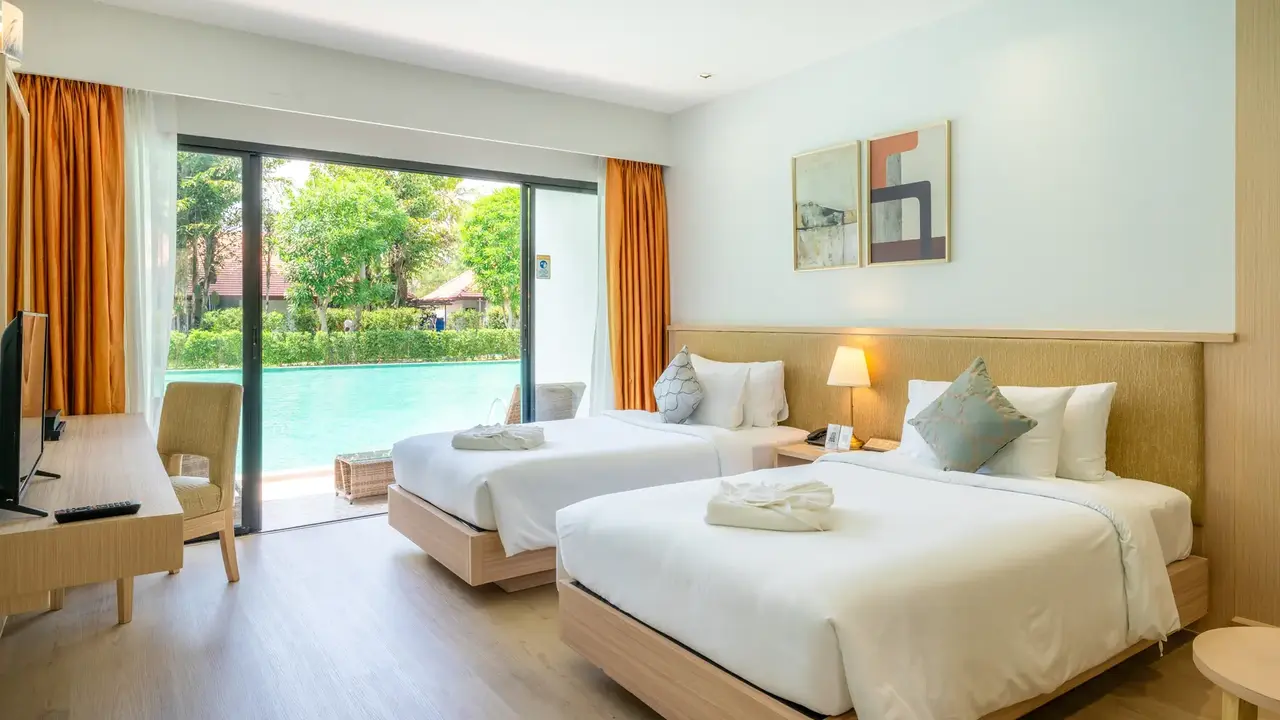 D Varee Mai Khao Beach Resort