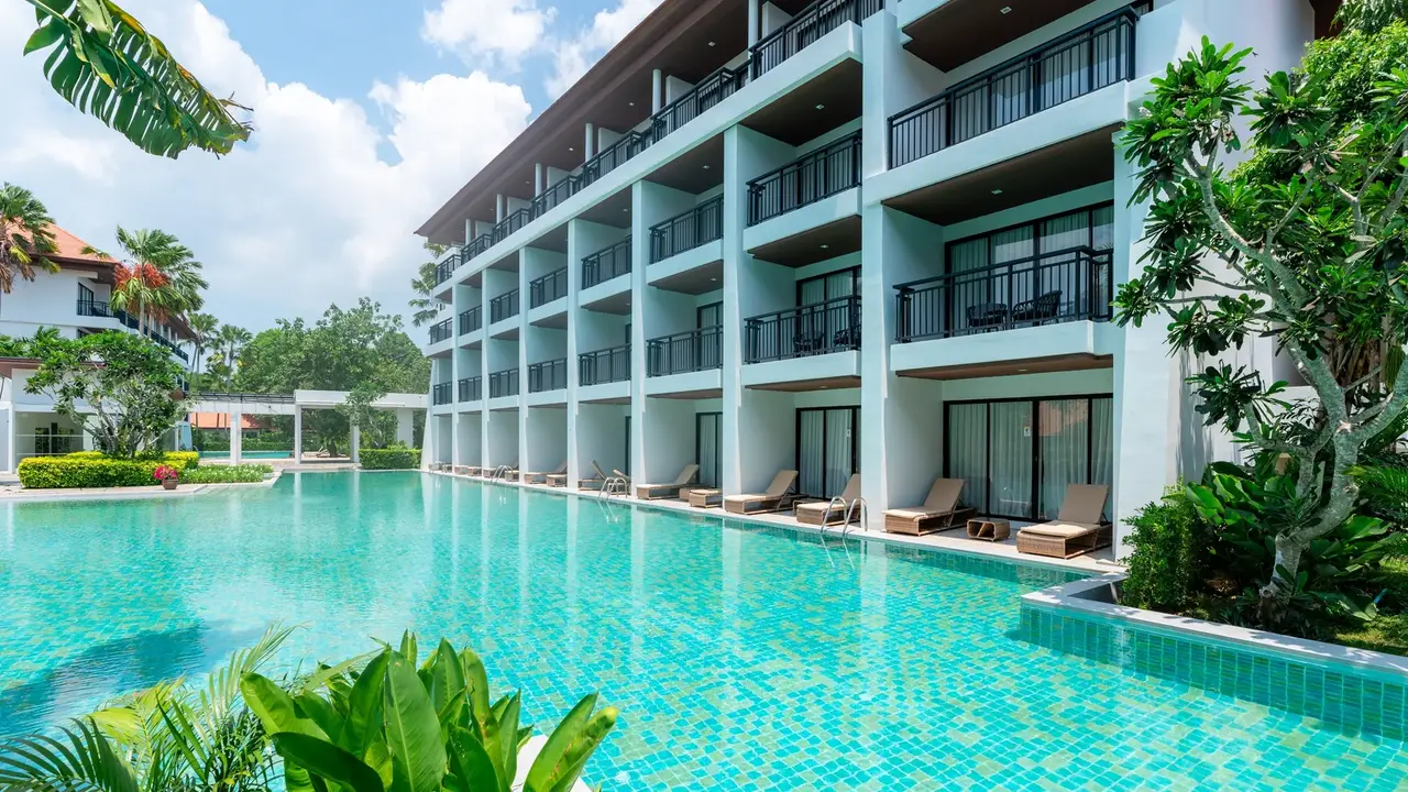D Varee Mai Khao Beach Resort