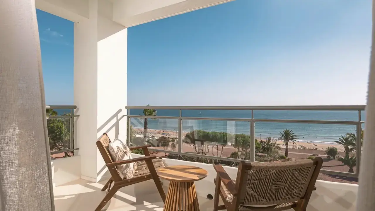 DAIA Slow Beach