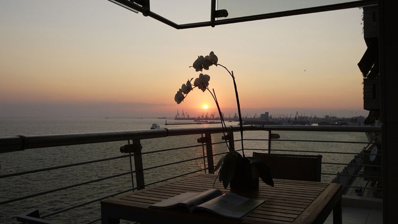 Daios Luxury Living